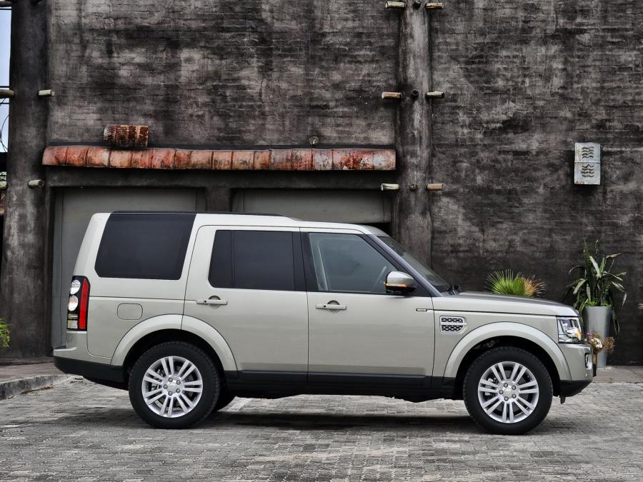  Land Rover Discovery 4 SDV6 HSE 2014 года  (ZA) (фото 3 из 5)
